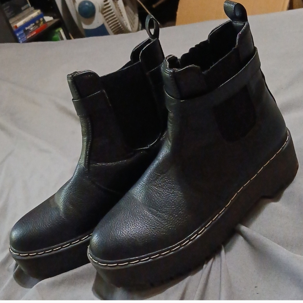 Unionbay Women's Black‎ Leather Boots. Sz.7